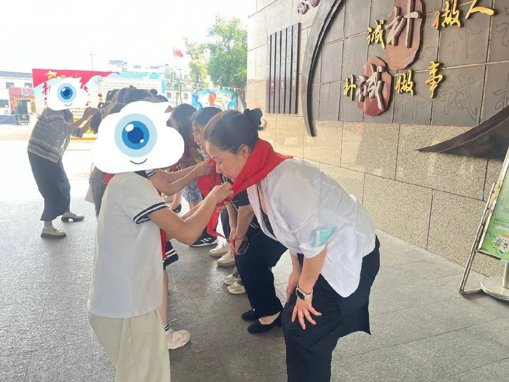 爱与光明相伴|常州谱瑞眼科医院暖心助力 “100 个微心愿”